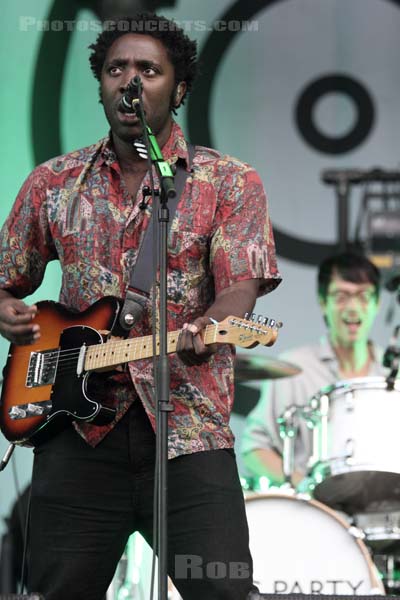 BLOC PARTY - 2012-08-24 - SAINT CLOUD - Domaine National - Grande Scene - Rowland Kelechukwu Okereke - Matthew Chee Hung Tong